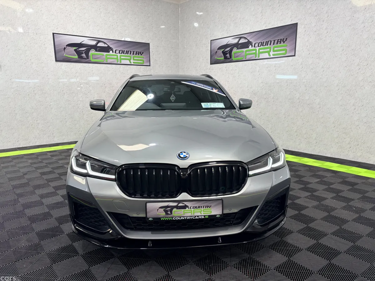 BMW 5-Series Estate, Petrol Plug-in Hybrid, 2023, Grey