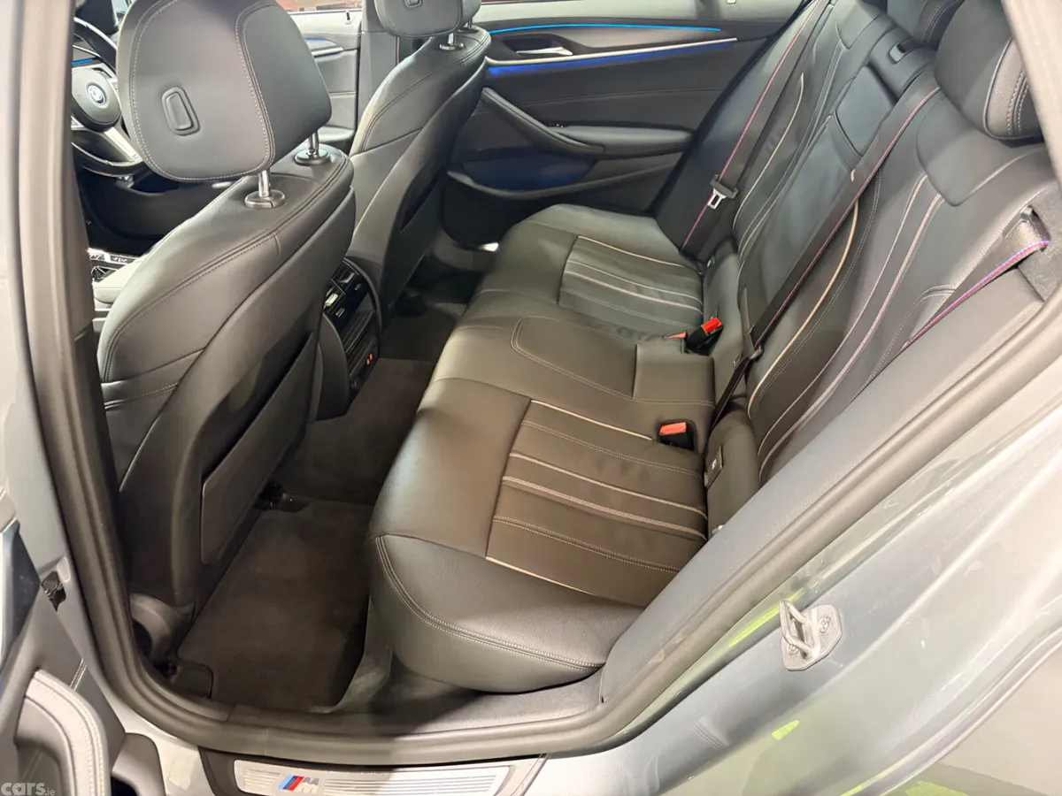BMW 5-Series Estate, Petrol Plug-in Hybrid, 2023, Grey