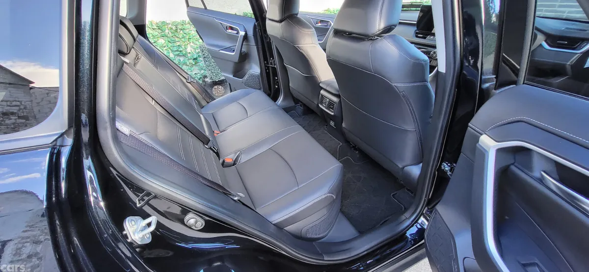 Toyota RAV4 SUV, Petrol Hybrid, 2025, Black