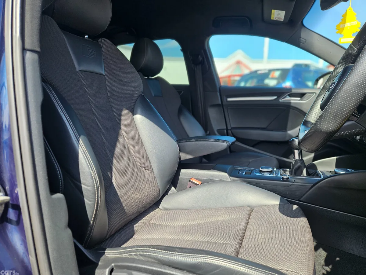 Audi A3 Hatchback, Diesel, 2017, Blue