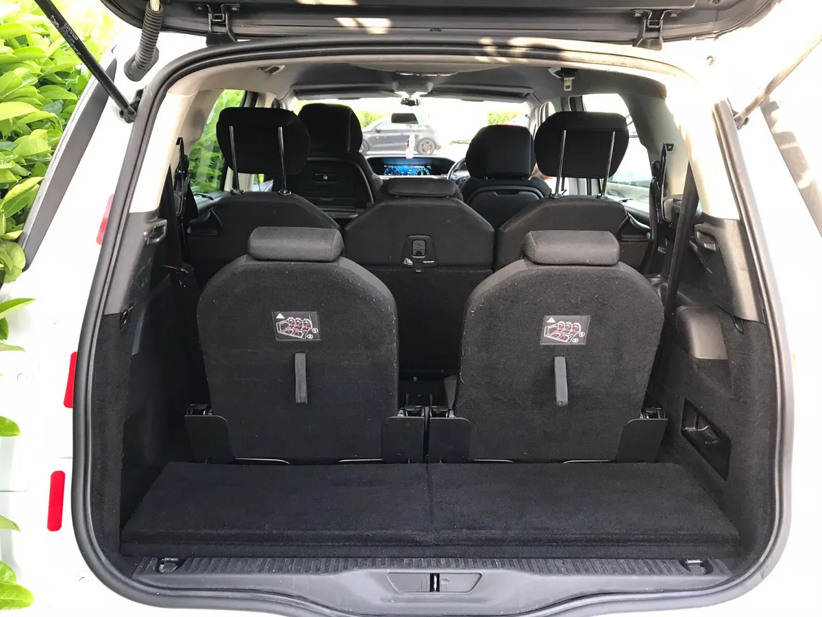 Citroen Grand C4 Picasso Hatchback, Diesel, 2015, White