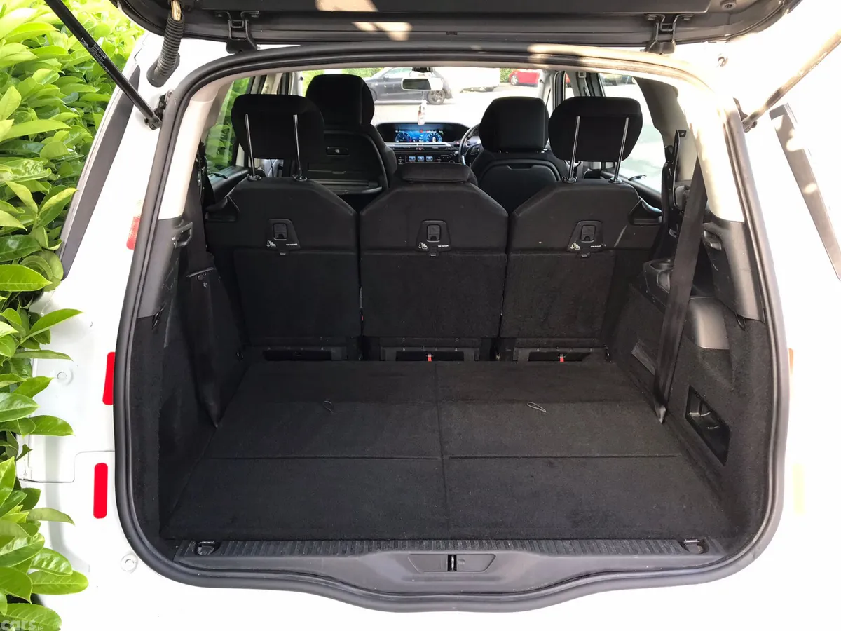 Citroen Grand C4 Picasso Hatchback, Diesel, 2015, White