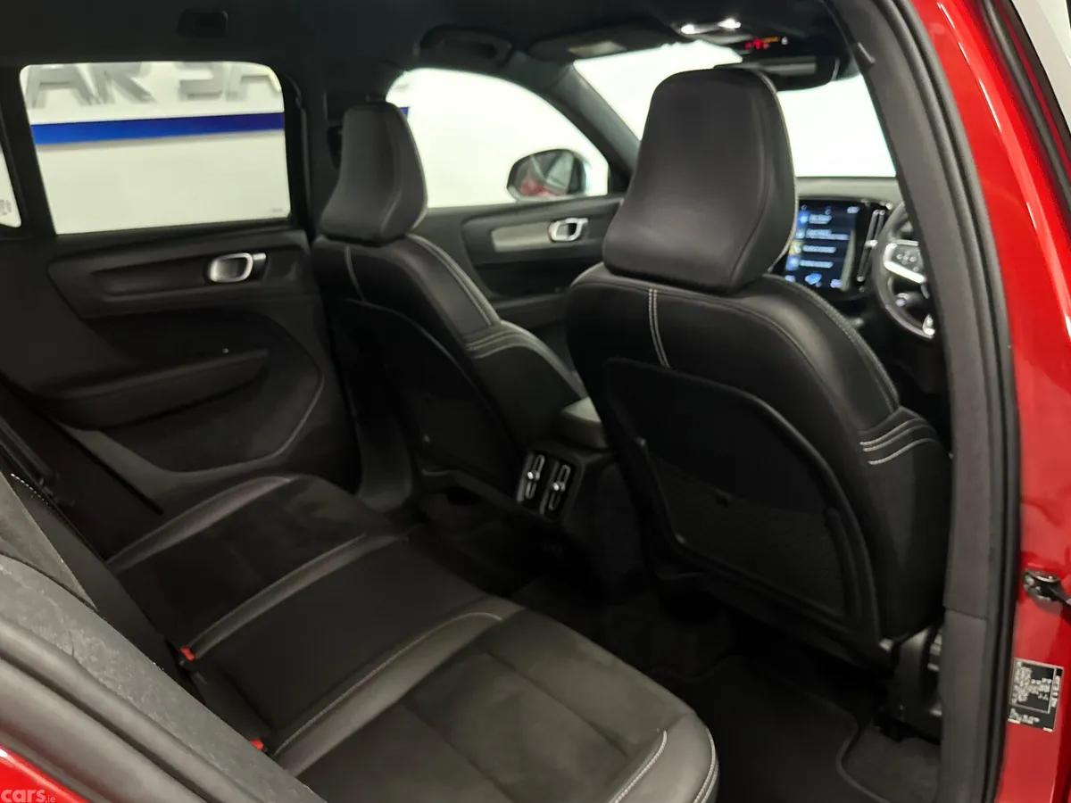 Volvo XC40 SUV, Diesel, 2019, Red