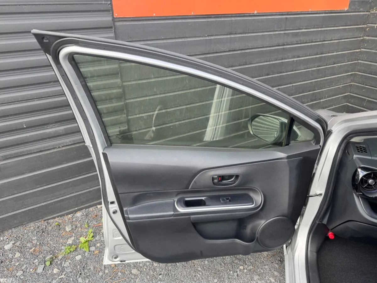 Toyota Aqua Hatchback, Petrol Hybrid, 2021, Silver