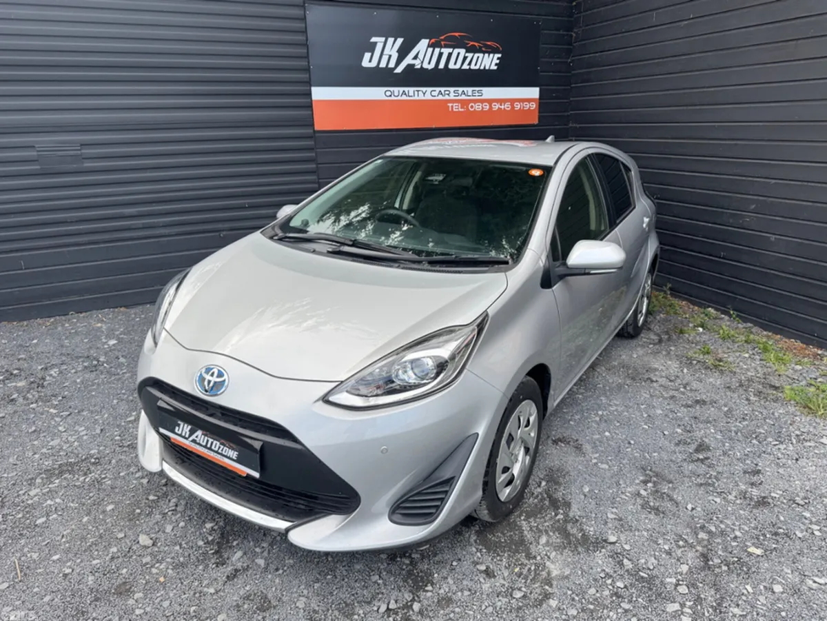 Toyota Aqua Hatchback, Petrol Hybrid, 2021, Silver