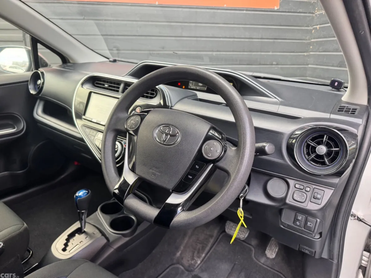 Toyota Aqua Hatchback, Petrol Hybrid, 2021, Silver