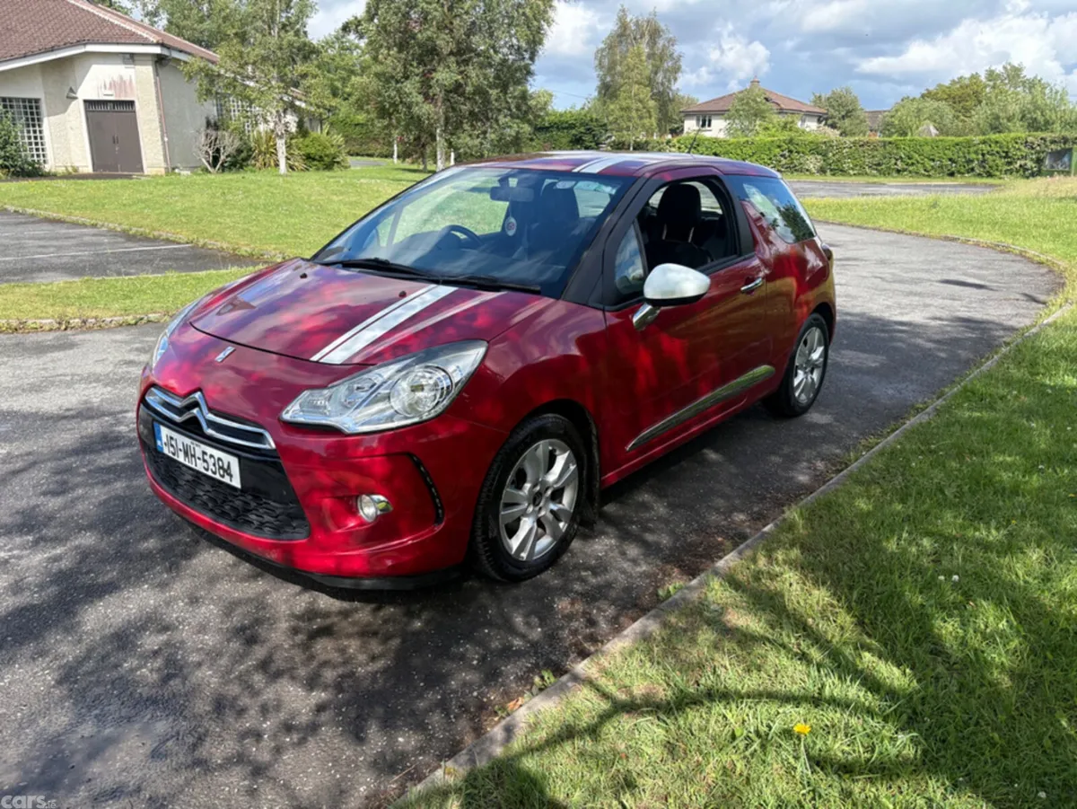 Citroen DS 3 Hatchback, Petrol, 2015, Red