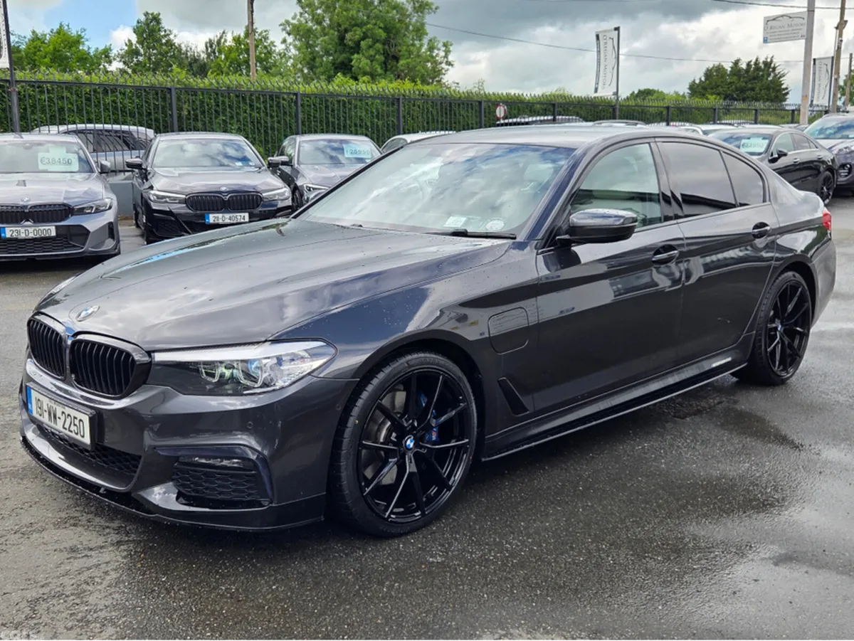 BMW 5-Series Saloon, Petrol Plug-in Hybrid, 2019, Grey