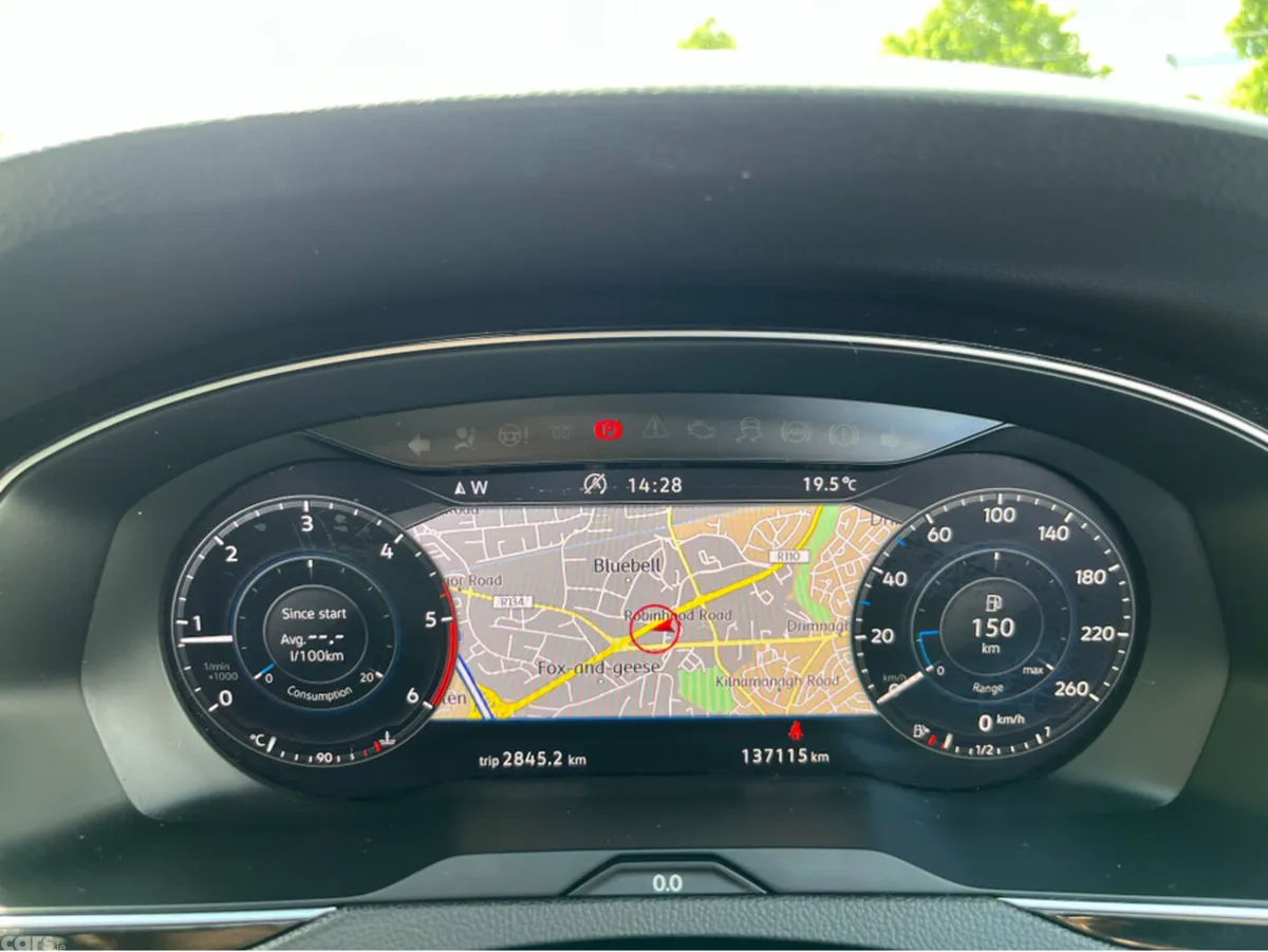 Volkswagen Passat Saloon, Diesel, 2019, White