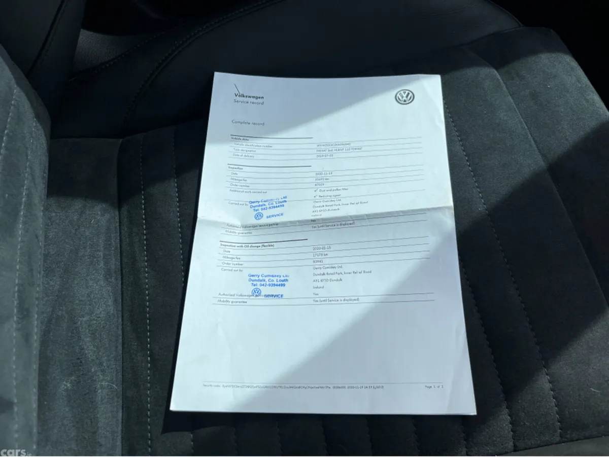 Volkswagen Passat Saloon, Diesel, 2019, White