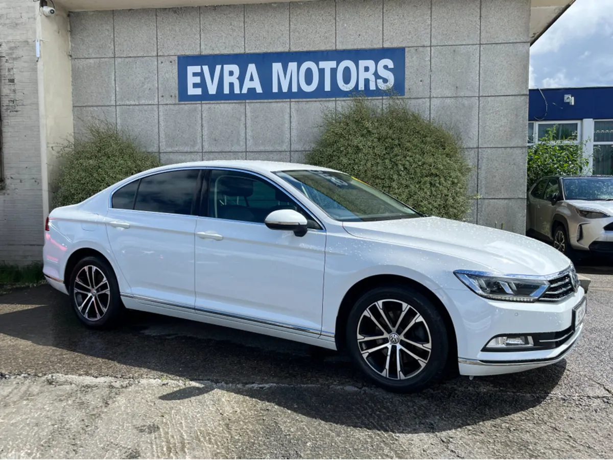 Volkswagen Passat Saloon, Diesel, 2019, White