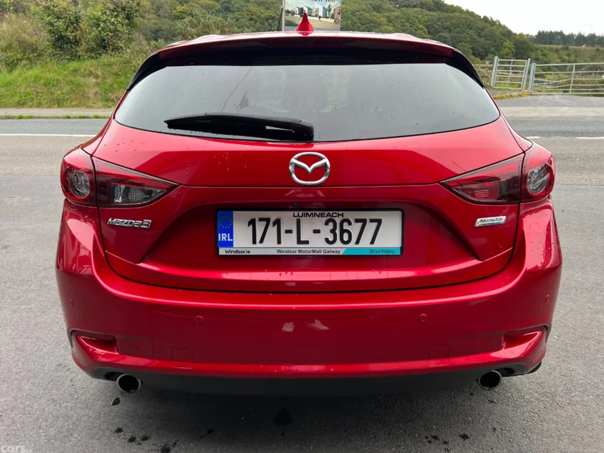 Mazda Mazda3 Hatchback, Diesel, 2017, Red