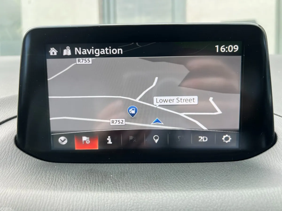 Mazda Mazda3 Hatchback, Diesel, 2017, Red