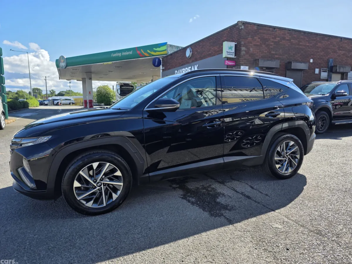 Hyundai Tucson MPV, Diesel, 2023, Black