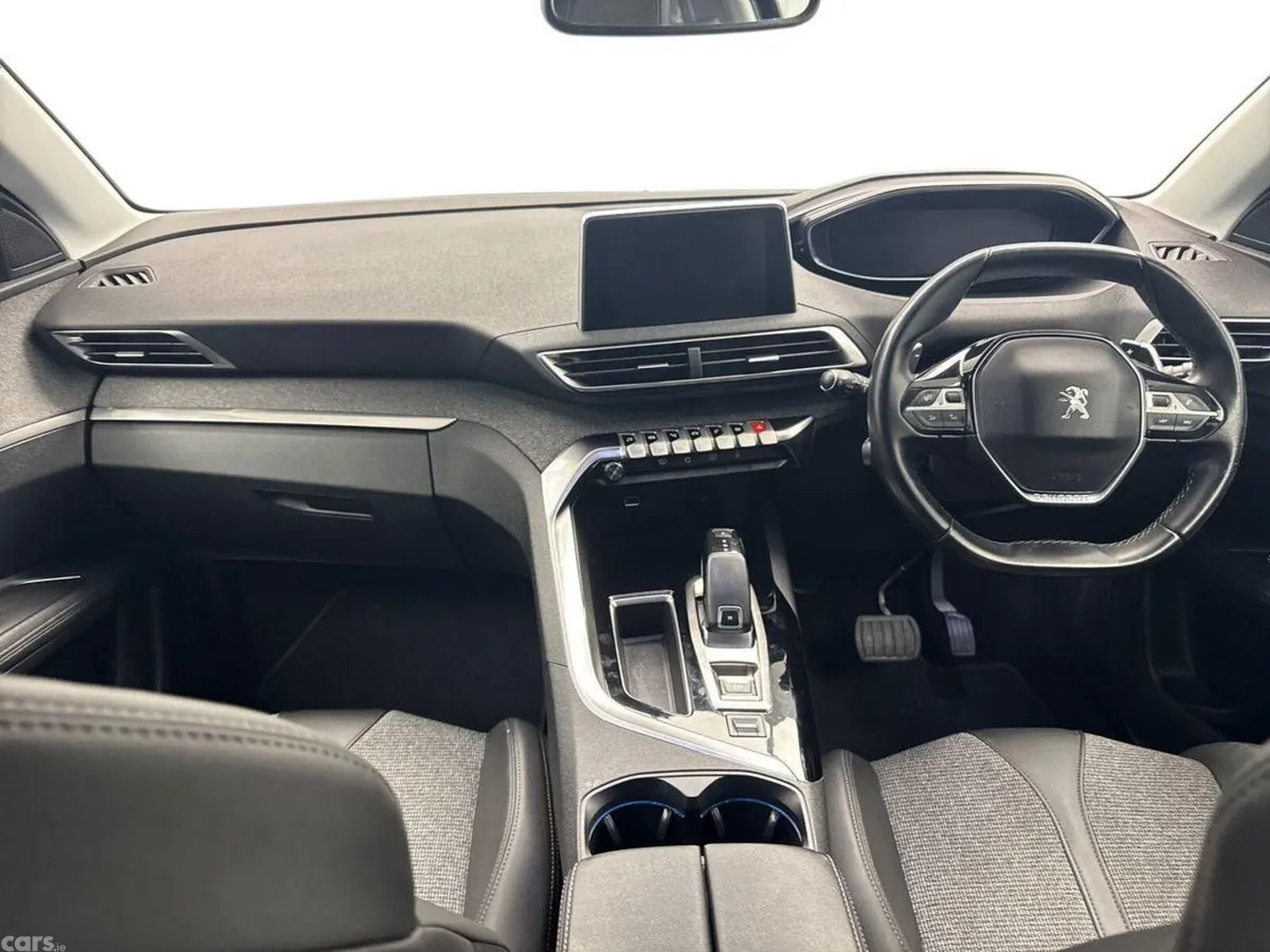 Peugeot 3008 MPV, Diesel, 2020, Black