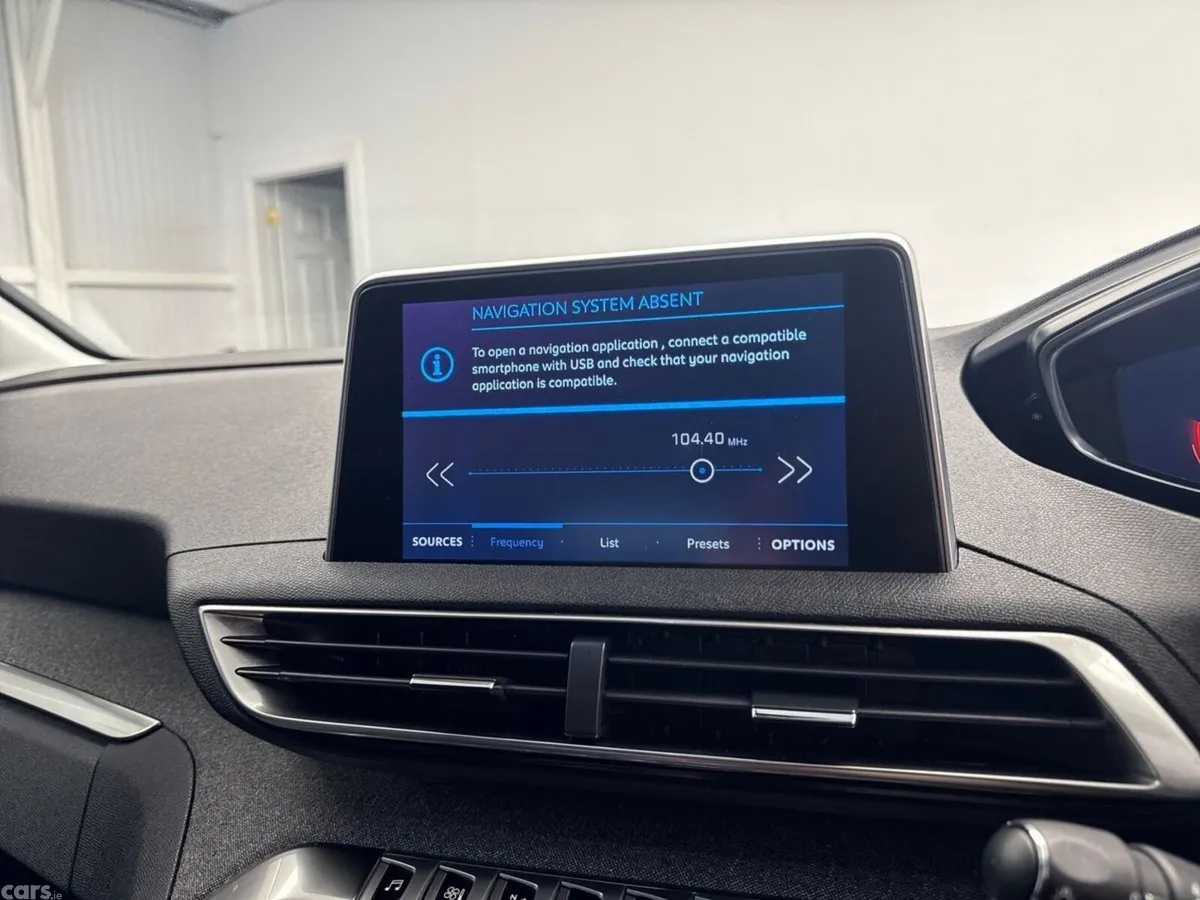 Peugeot 3008 MPV, Diesel, 2020, Black