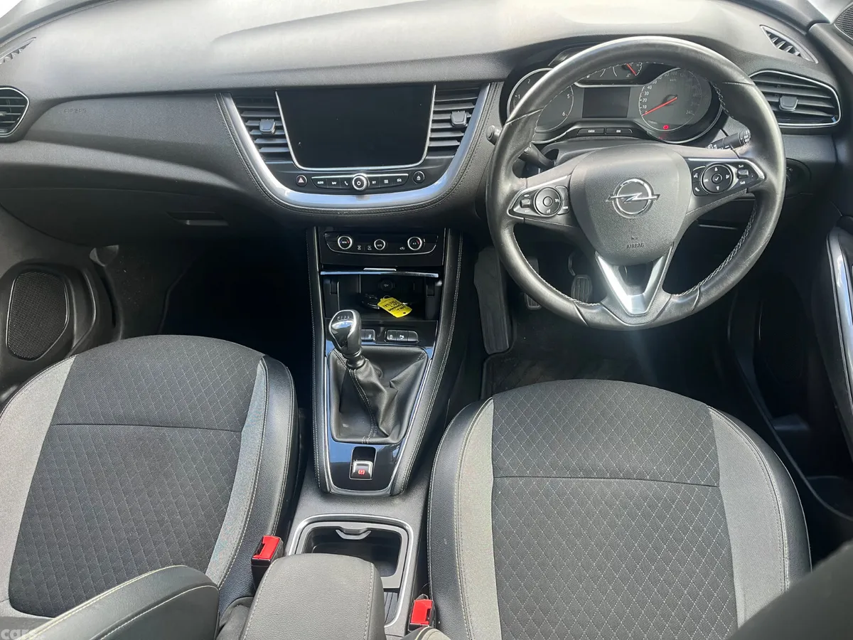Opel Grandland X SUV, Diesel, 2019, Grey