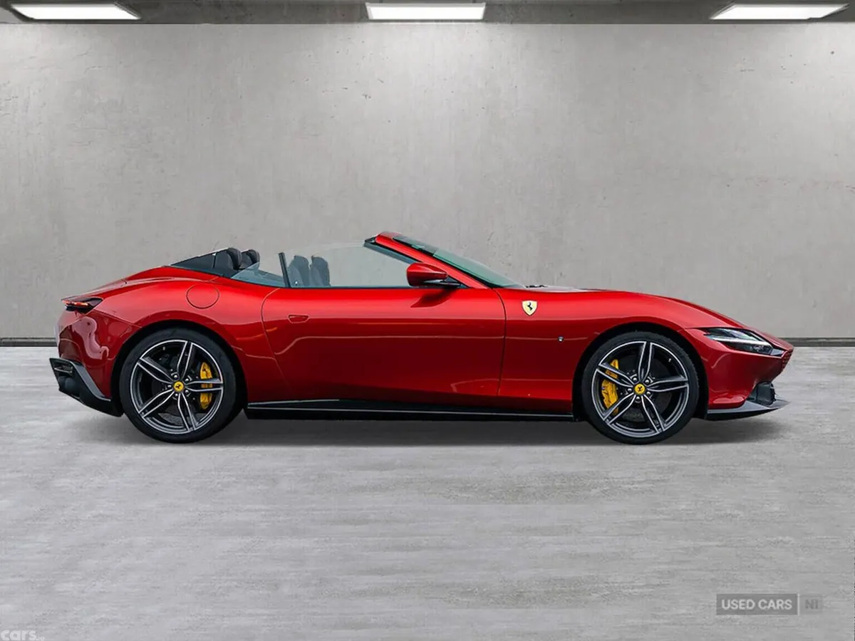 Ferrari Roma , Petrol, 2025, Red