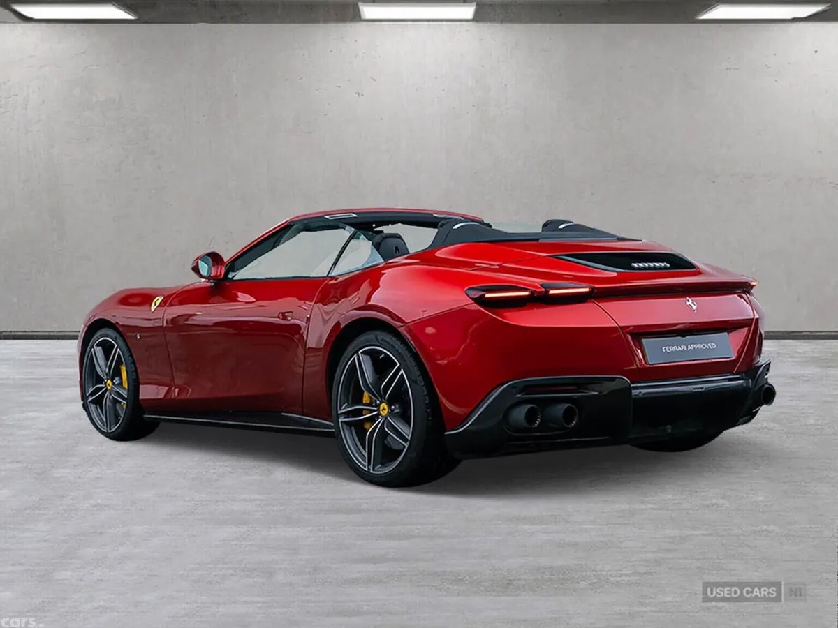 Ferrari Roma , Petrol, 2025, Red