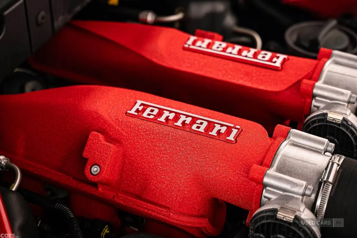 Ferrari Roma , Petrol, 2025, Red