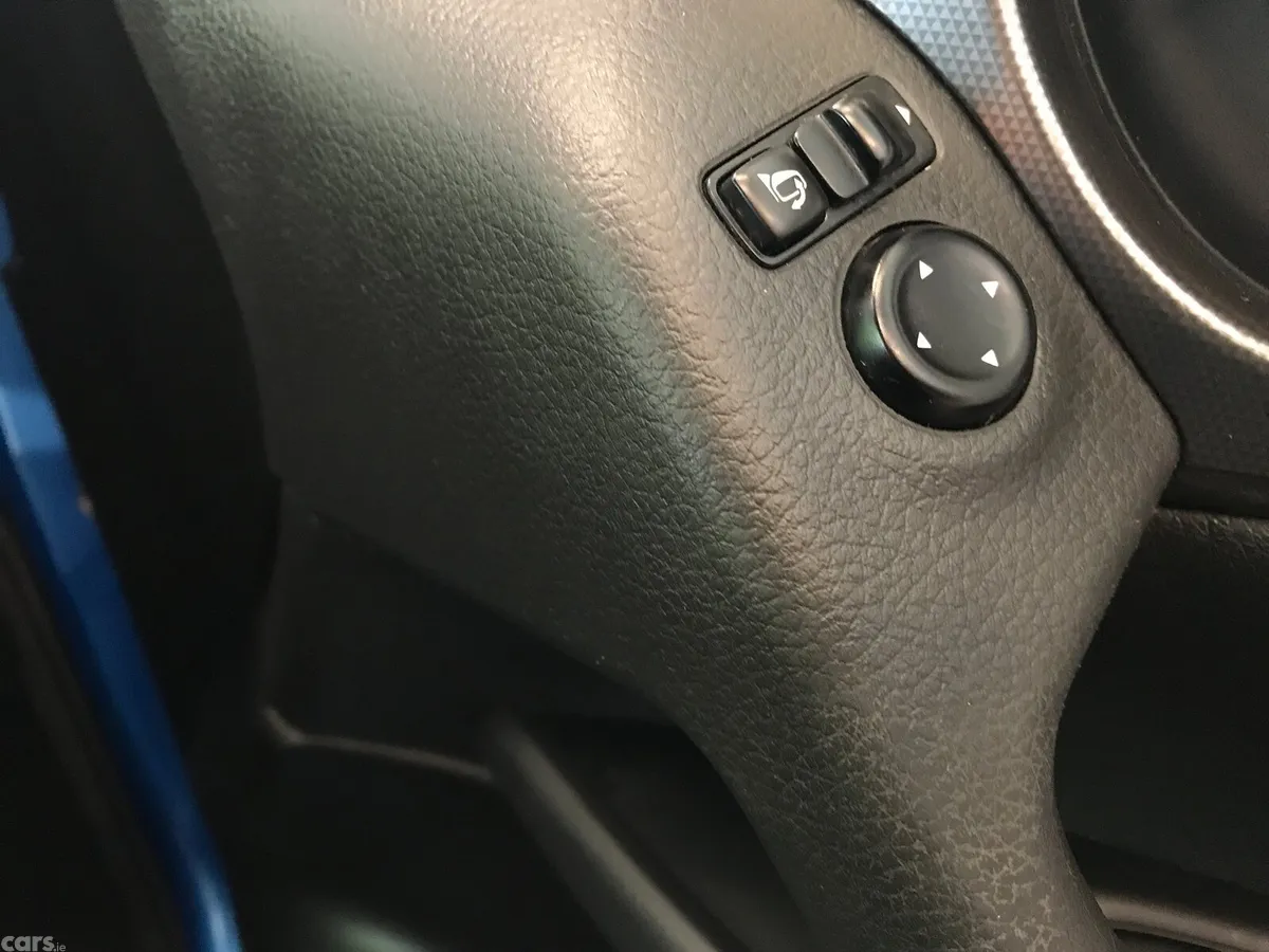 Nissan Qashqai Hatchback, Diesel, 2018, Blue