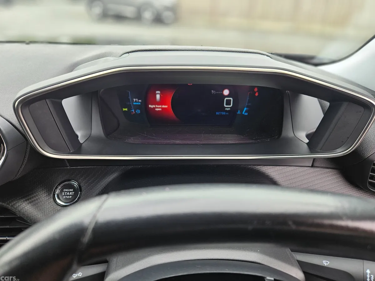 Peugeot 2008 SUV, Diesel, 2022, Black
