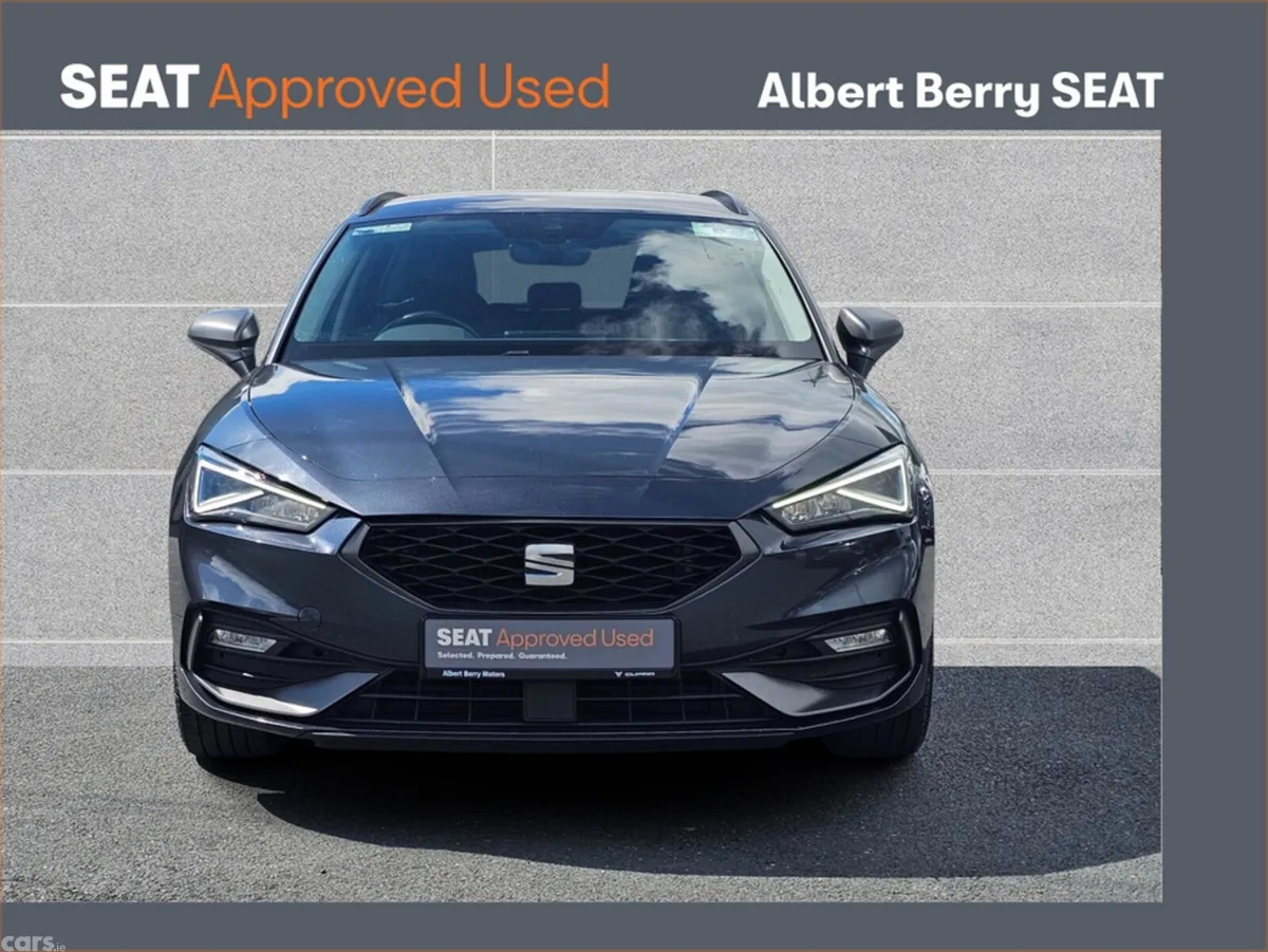 SEAT Leon Hatchback, Diesel, 2023, Grey