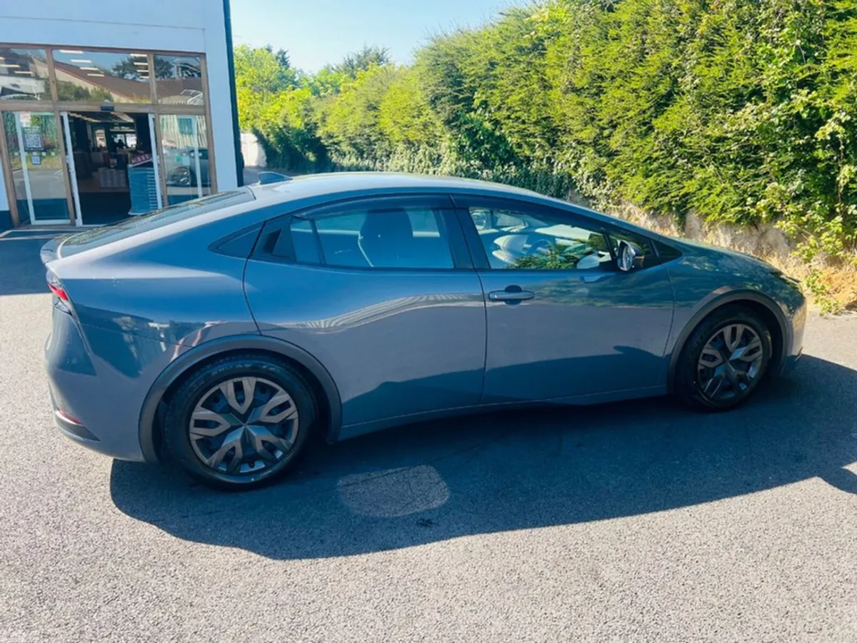 Toyota Prius Hatchback, Petrol Hybrid, 2023, Grey