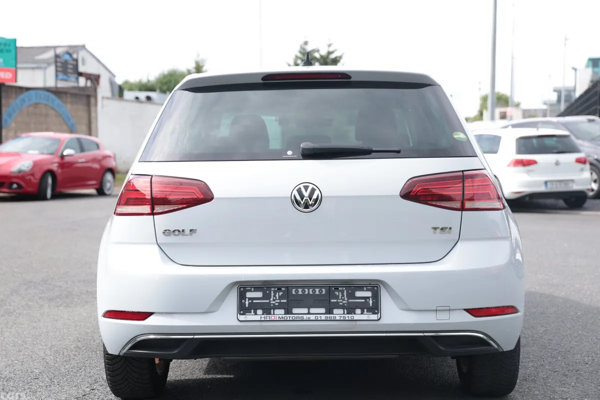 Volkswagen Golf Hatchback, Petrol, 2017, White