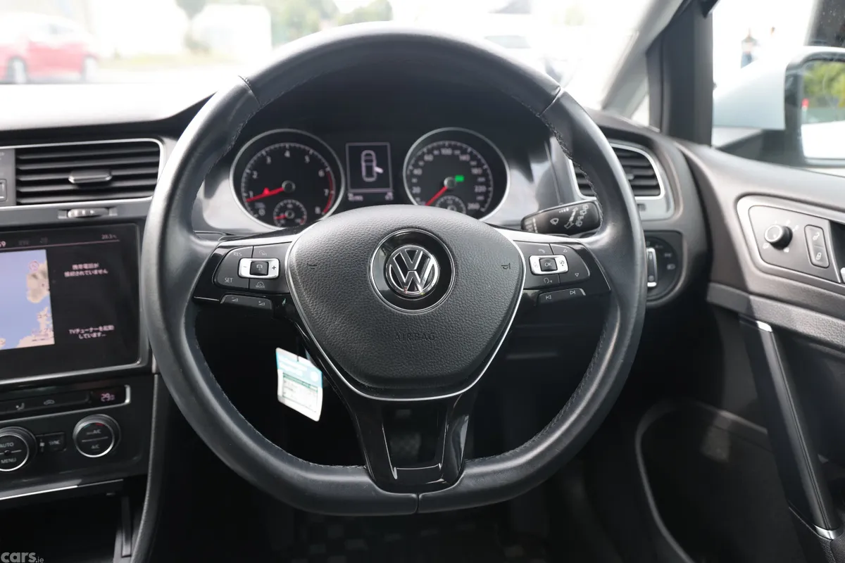 Volkswagen Golf Hatchback, Petrol, 2017, White