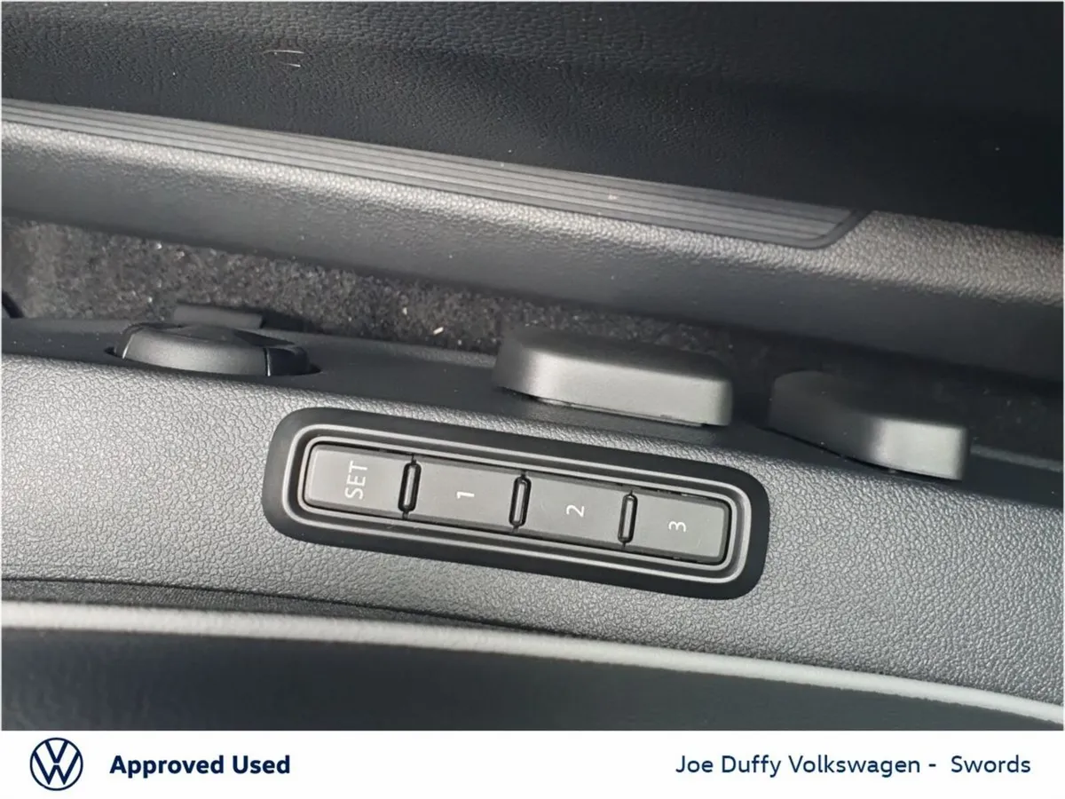 Volkswagen Golf Hatchback, Diesel, 2026, Blue