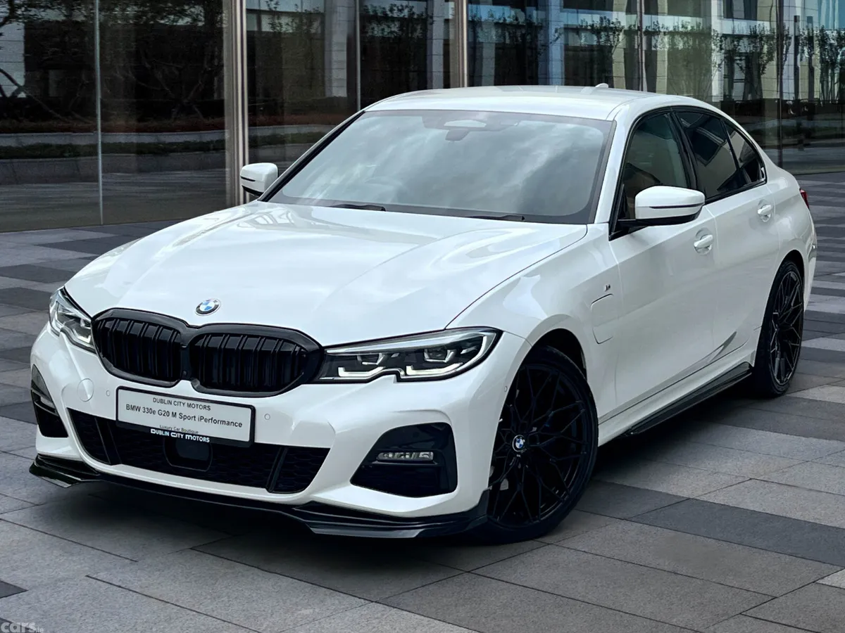 BMW 3-Series Saloon, Petrol Plug-in Hybrid, 2021, White