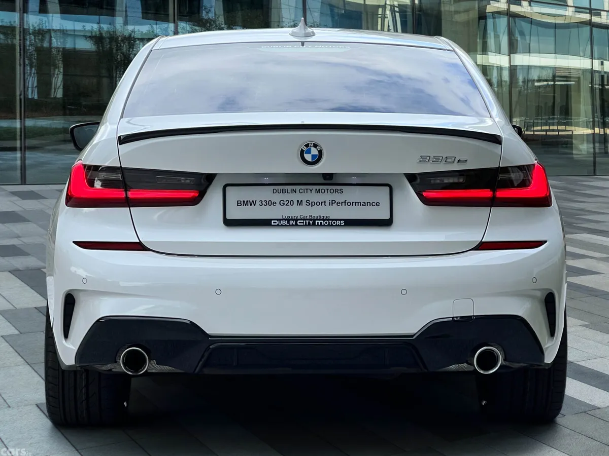BMW 3-Series Saloon, Petrol Plug-in Hybrid, 2021, White