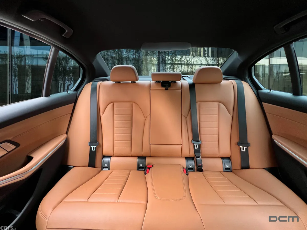 BMW 3-Series Saloon, Petrol Plug-in Hybrid, 2021, White