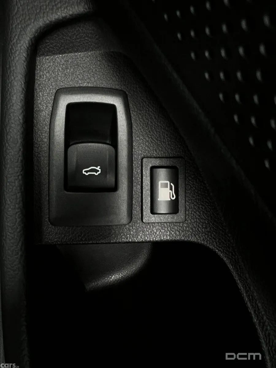 BMW 3-Series Saloon, Petrol Plug-in Hybrid, 2021, White