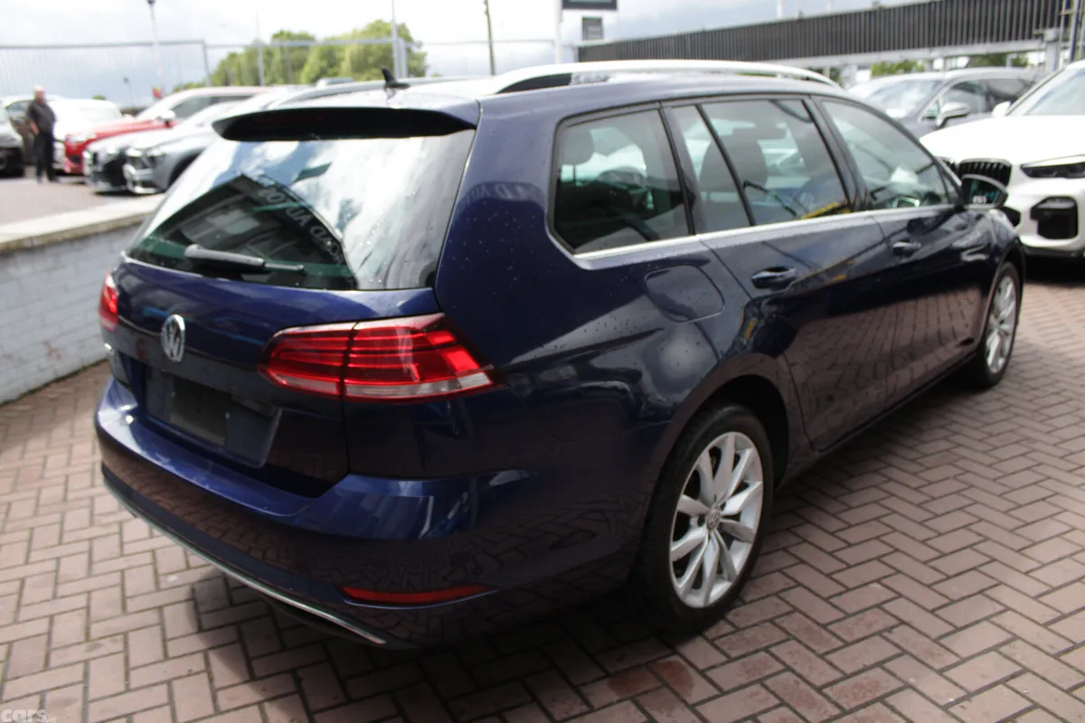 Volkswagen Golf Estate, Petrol, 2019, Blue