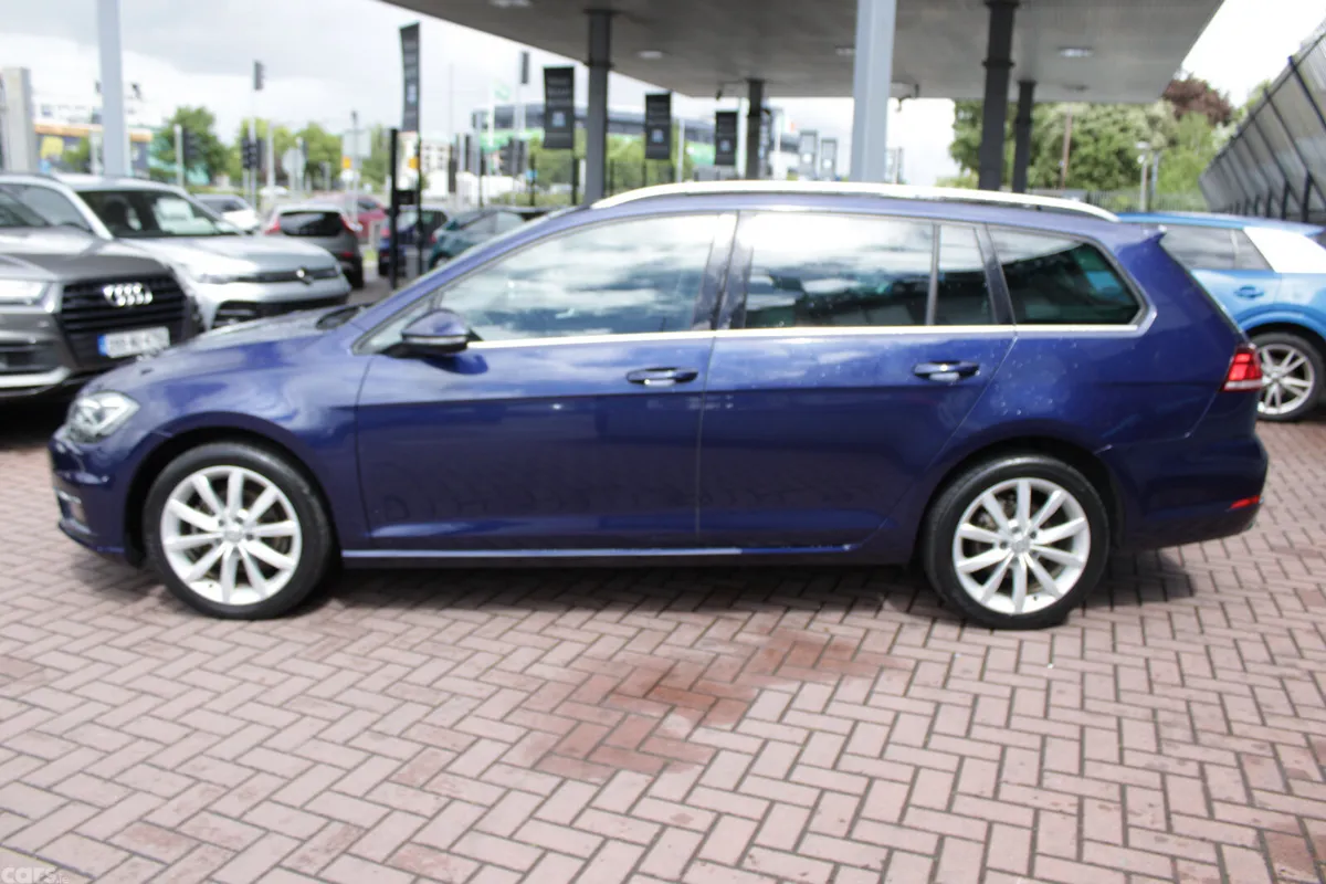 Volkswagen Golf Estate, Petrol, 2019, Blue