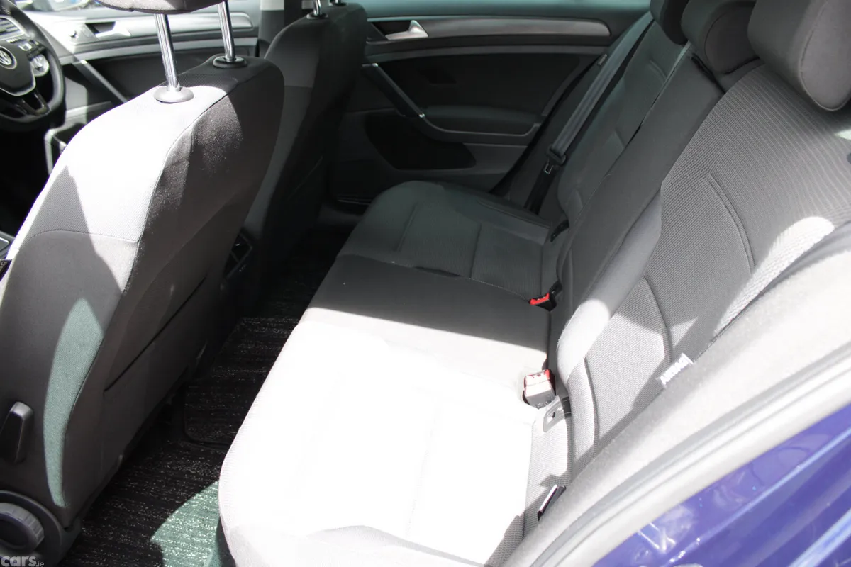 Volkswagen Golf Estate, Petrol, 2019, Blue