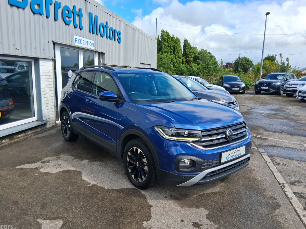 Volkswagen T-Cross Hatchback, Petrol, 2021, Blue