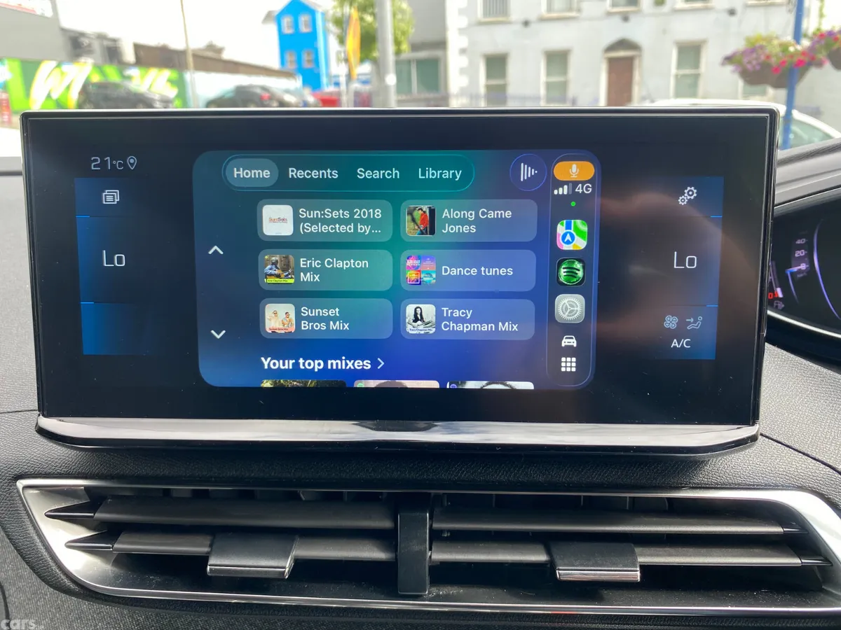 Peugeot 3008 MPV, Diesel, 2023, Red