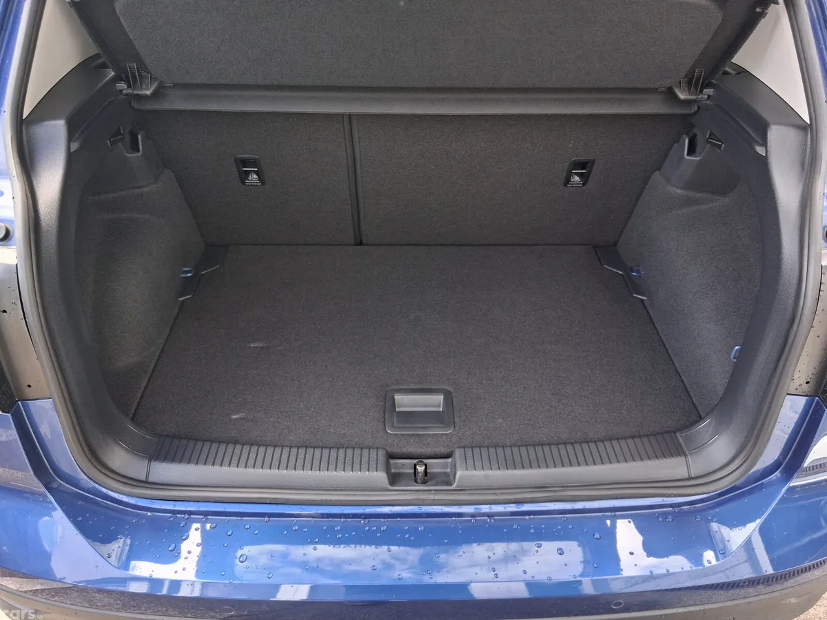 Volkswagen T-Cross Hatchback, Petrol, 2021, Blue