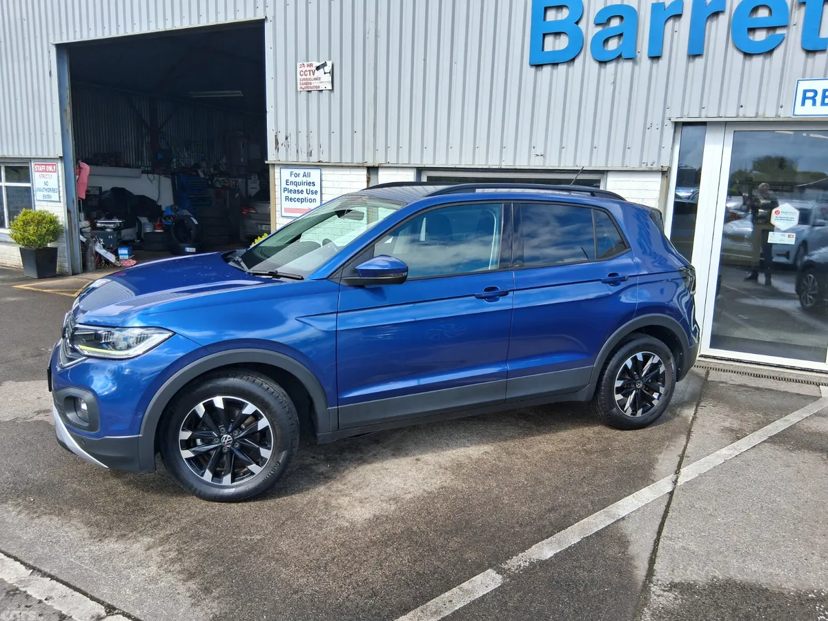 Volkswagen T-Cross Hatchback, Petrol, 2021, Blue