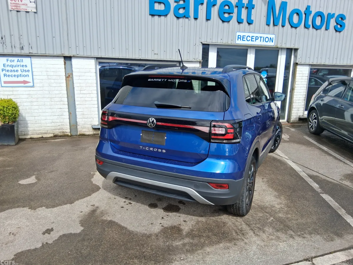 Volkswagen T-Cross Hatchback, Petrol, 2021, Blue