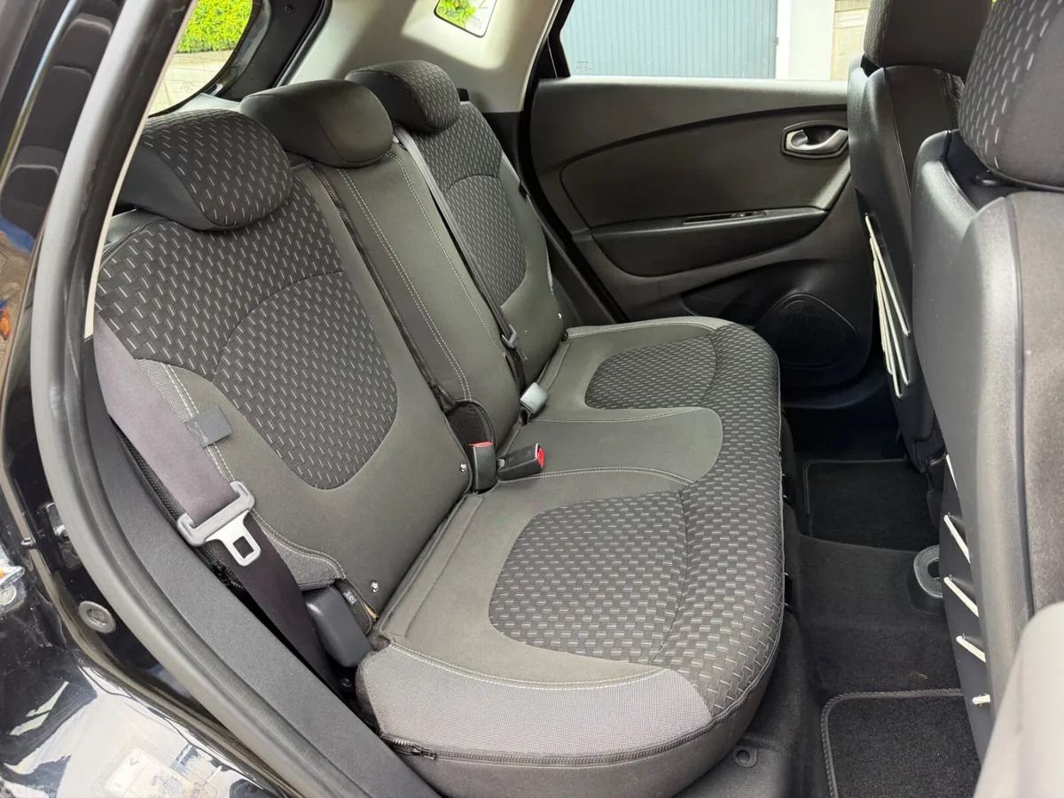 Renault Captur Hatchback, Petrol, 2018, Black