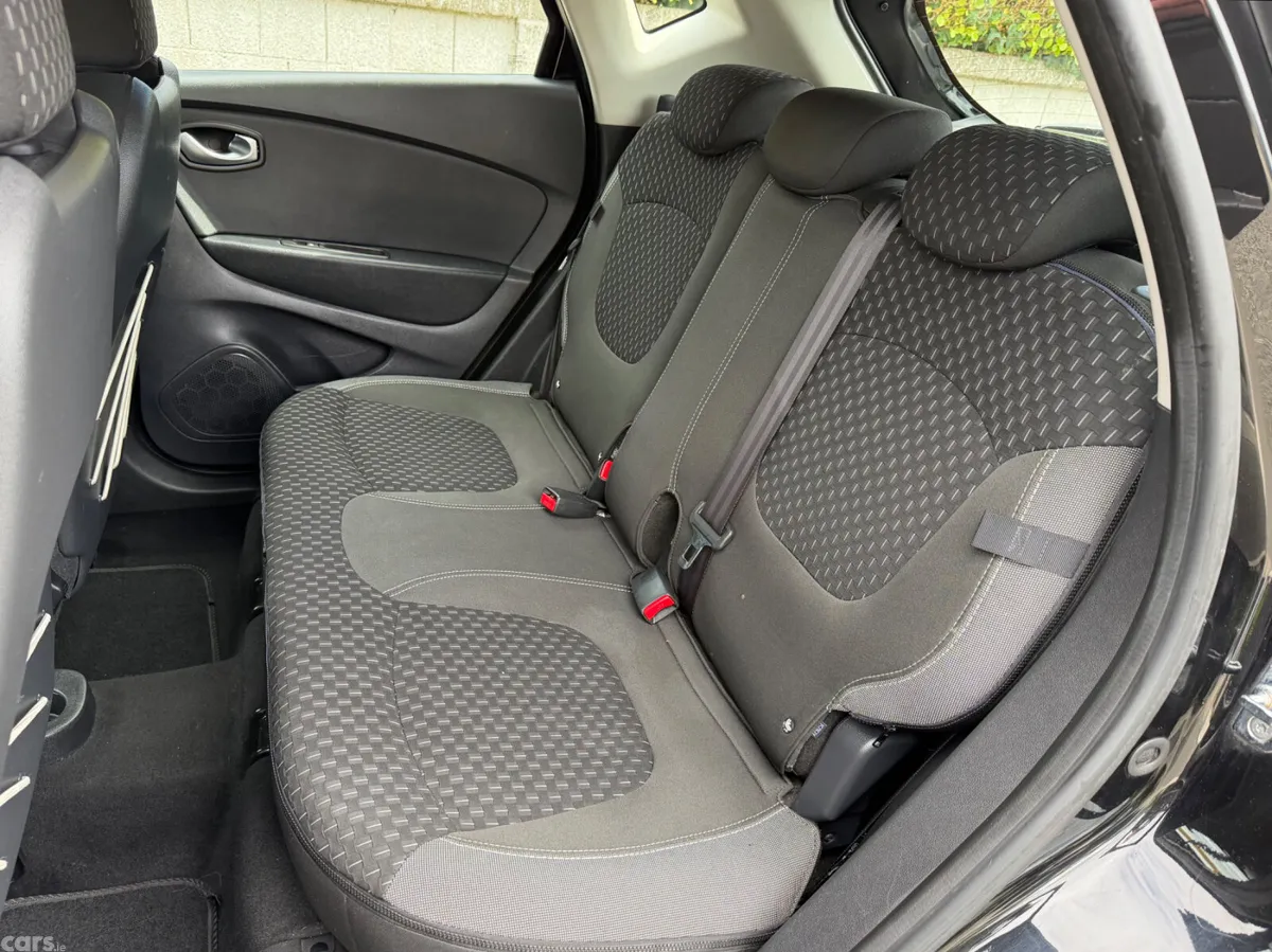 Renault Captur Hatchback, Petrol, 2018, Black