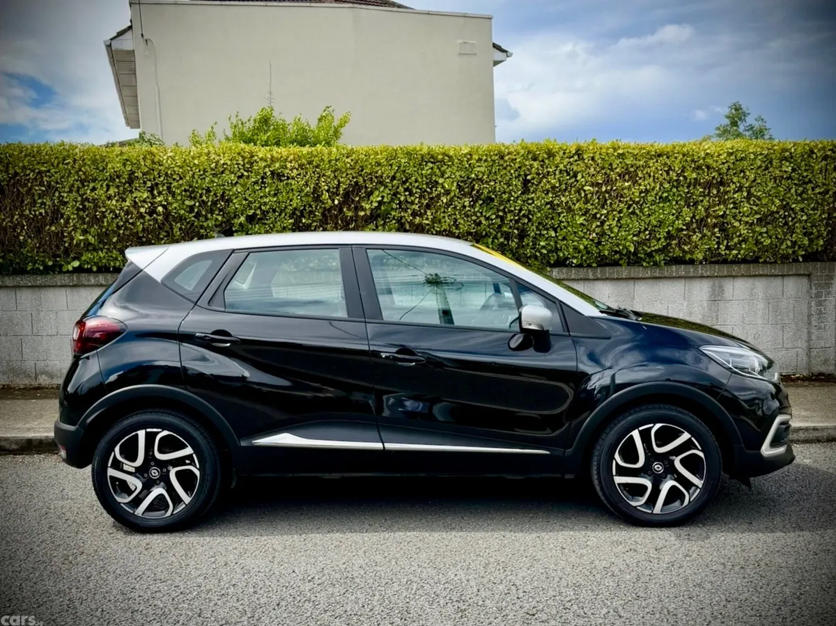 Renault Captur Hatchback, Petrol, 2018, Black