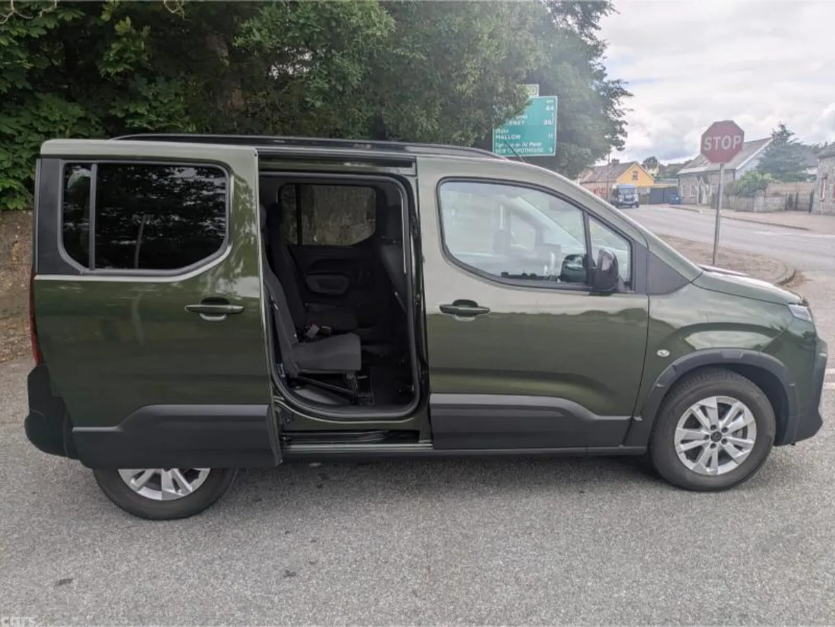 Peugeot Rifter MPV, Diesel, 2025, Green