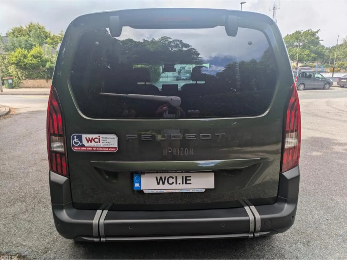Peugeot Rifter MPV, Diesel, 2025, Green