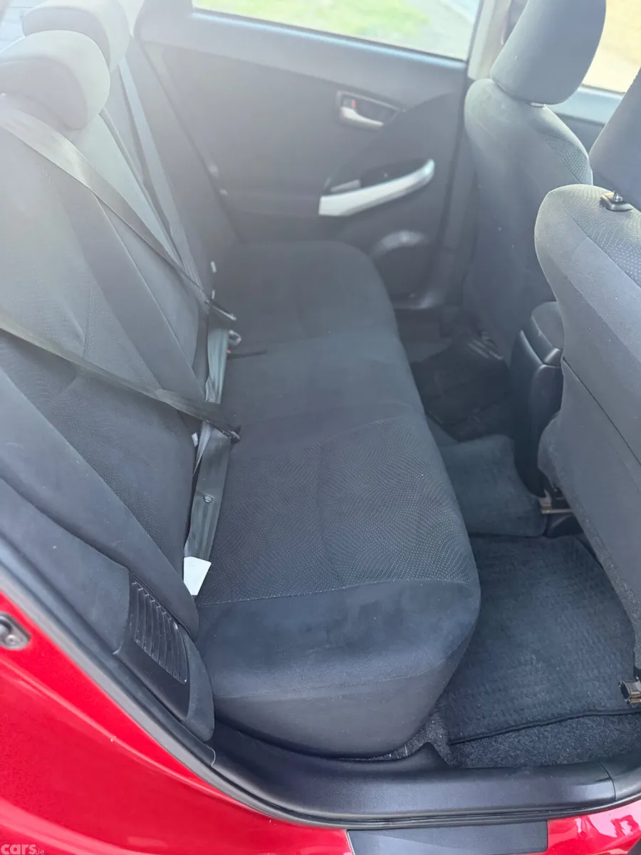Toyota Prius Saloon, Petrol Hybrid, 2014, Red