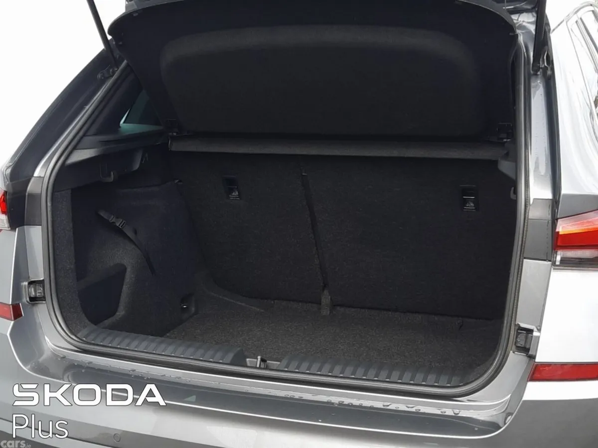 Skoda Kamiq Hatchback, Petrol, 2023, Grey